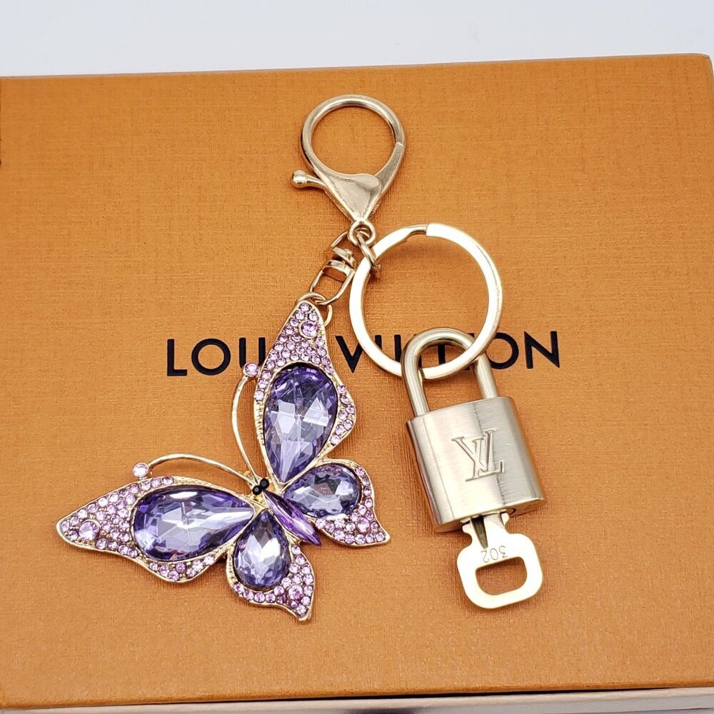 Authentic LV Gold Padlock & Key 🔑 Designer Charm w/Unbranded Butterfly Keychain